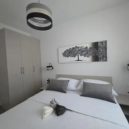 Persic 1 Apartamento